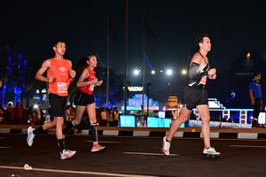 BIB: 275
                            <button type="button" onclick="openModal(15063884)" class="btn btn-primary btn-sm float-right btn-popup" data-toggle="modal" data-target=".modal-high-quality">
                        <i class="fas fa-shopping-cart"></i> Add to Cart
                    </button>
                                            <button type="button" onclick="isThisMe(15063884, true)" class="btn btn-success btn-sm float-right btn-popup btn-isme hidden" data-toggle="tooltip" data-placement="bottom" title="นี่คือรูปของคุณใช่ไหม คลิกที่นี่เพื่อเอาเข้าอัลบั้ม">
                        <i class="fas fa-plus"></i> Add to album
                    </button>
                    <button type="button" onclick="isThisMe(15063884, false)" class="btn btn-warning btn-sm float-right btn-popup btn-isnotme hidden">
                        <i class="fas fa-ban"></i> Remove from album
                    </button>